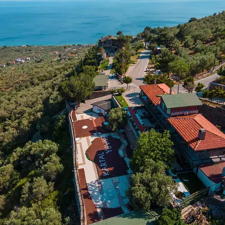 Assos Kartal Yuvasi Sazli